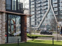 Daylight, telephoto cameras: Oppo Find X9 Pro (3x) - 70mm, f/2.1, ISO 160, 1/200s (4096x3072px) - Honor Magic8 Pro vs. Oppo Find X9 Pro vs. vivo X300 Pro