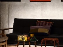 Low light, telephoto cameras: vivo X300 Pro (7x) - 170mm, f/2.7, ISO 2684, 1/14s (4080x3072px) - Honor Magic8 Pro vs. Oppo Find X9 Pro vs. vivo X300 Pro