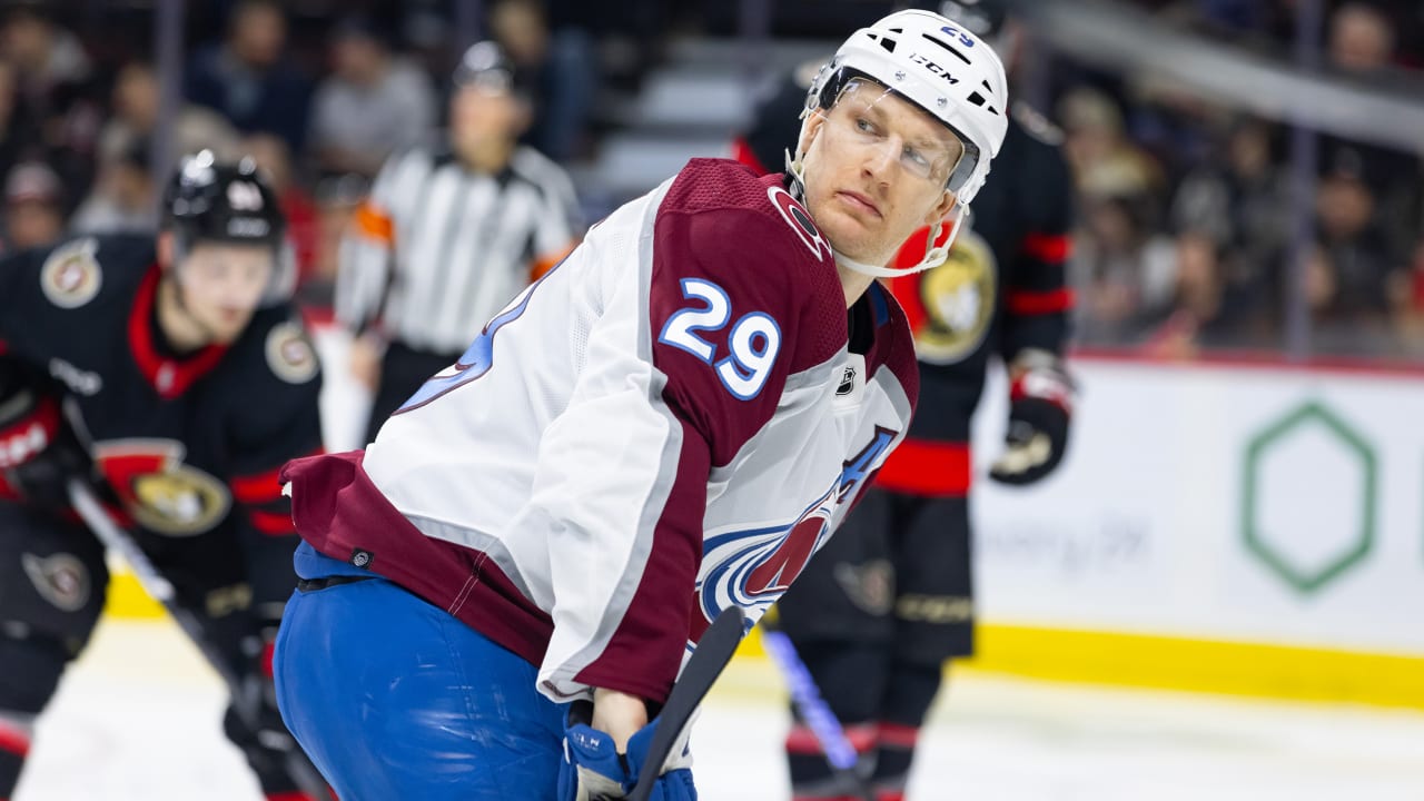 NHL On Tap: MacKinnon 2 assists from 700 with Avalanche visiting Senators