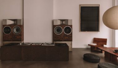 Trader HiFi cafe in Hamburg by Vincent von Thien