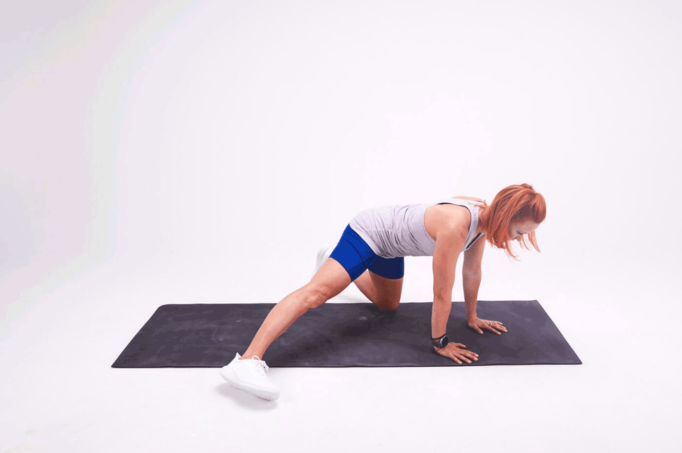 mallory creveling performing a series of underrated exercise moves mallory creveling performing a series of underrated exercise moves