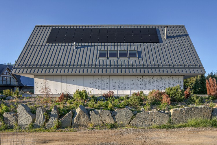 House with a Private Giewont Mountain / BXB Studio Bogusław Barnaś - Exterior Photography