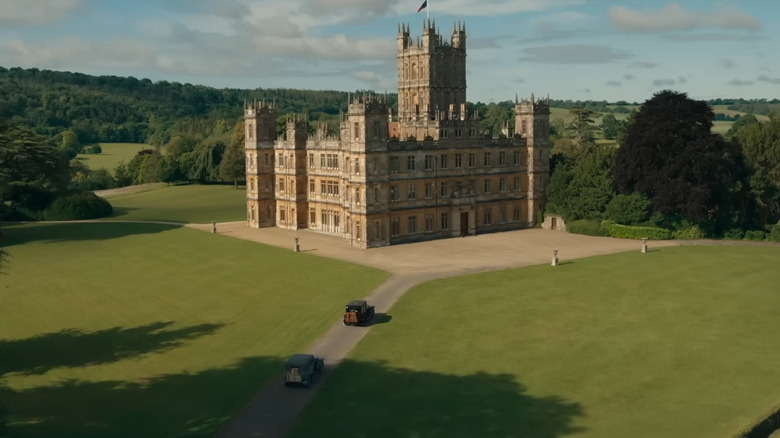 An overview shot of Downton Abbey in Downtown Abbey: The Grand Finale
