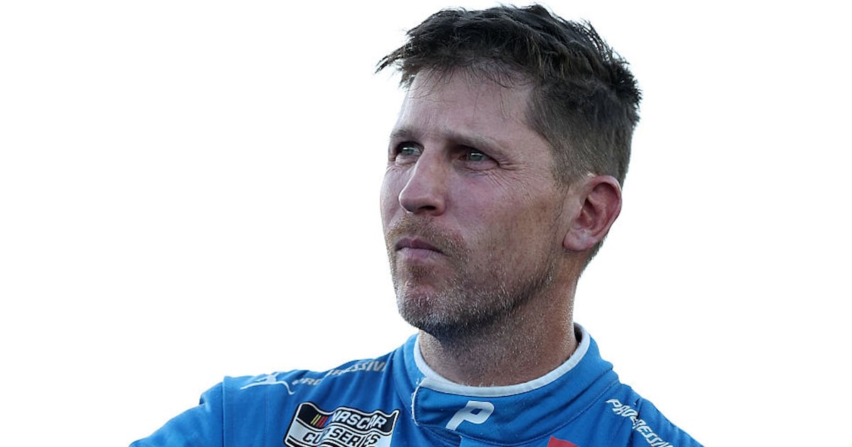 Denny Hamlin makes first public comments since fire killed father, injured mother – WHIO TV 7 and WHIO Radio