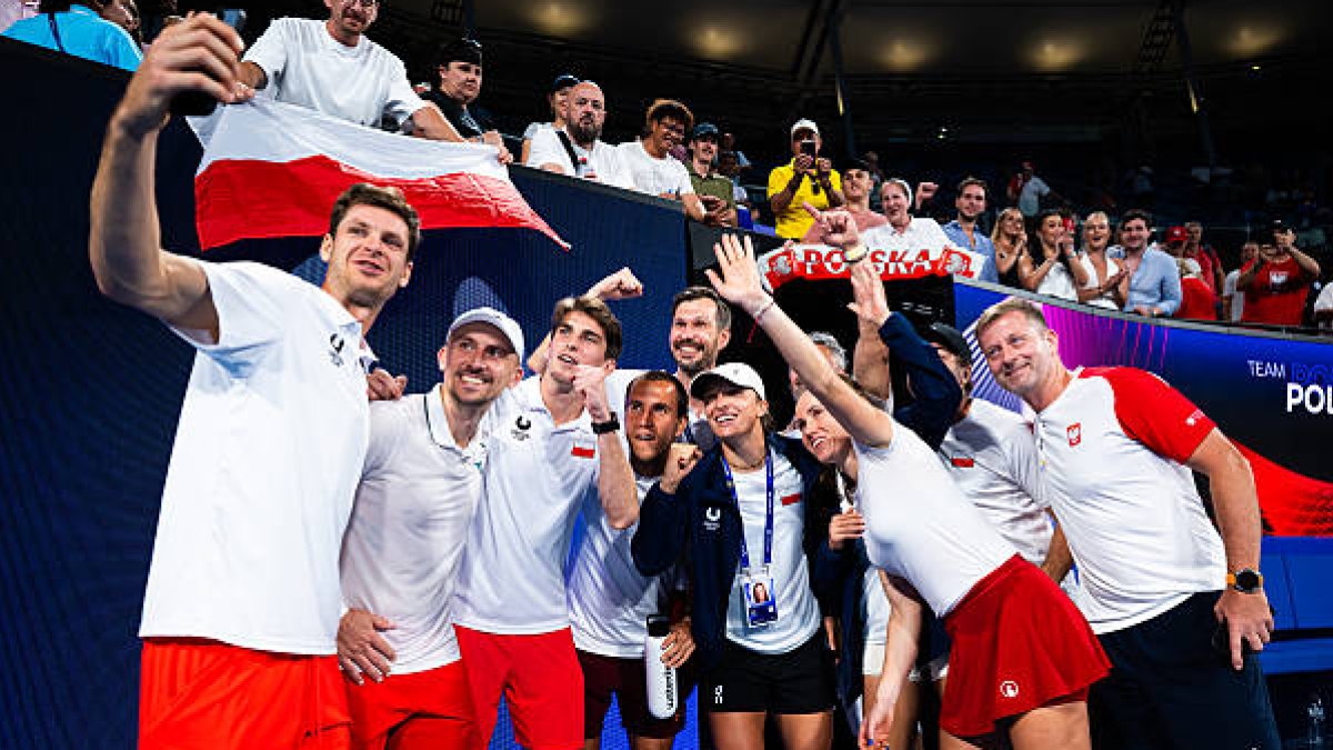 The Polish team celebrates the victory in the United Cup 2026. Source: Getty