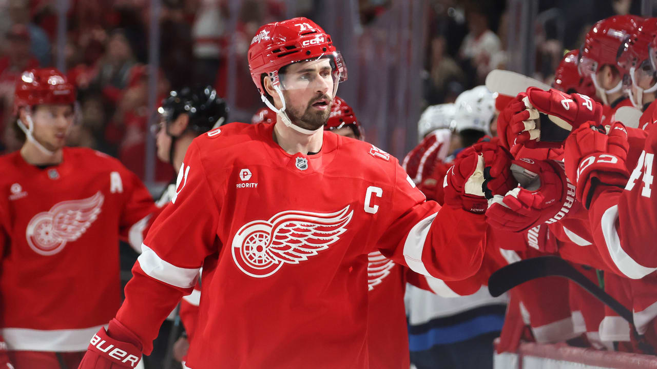 Red Wings edge Jets, have won 5 of 6