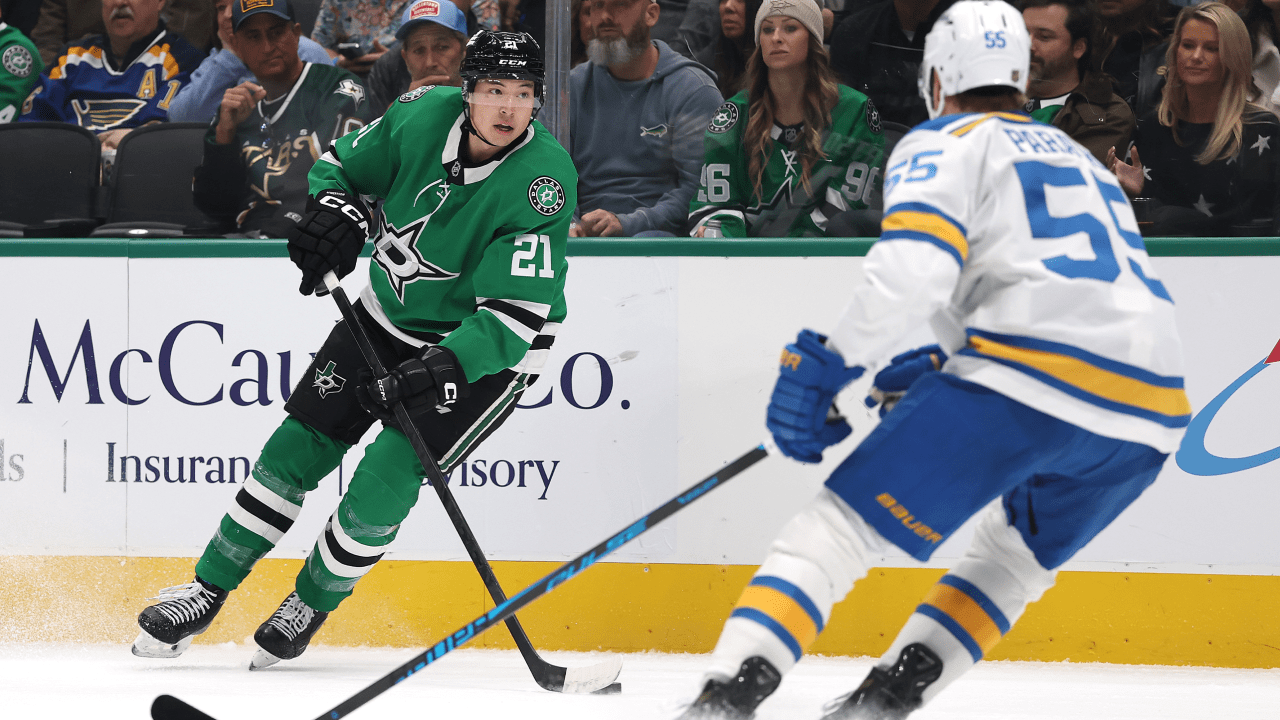 Robertson scores winner with 1 minute left, Stars top Blues