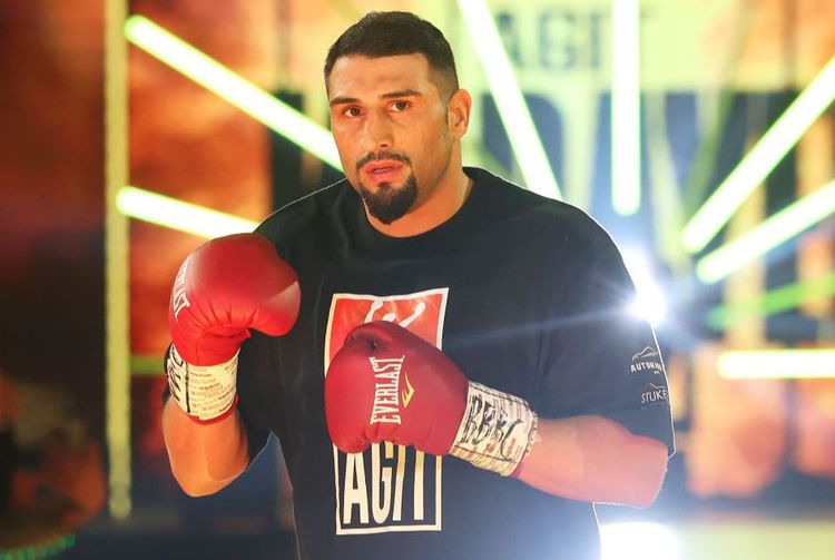 Agit Kabayel Feels Like ‘The Boogeyman’ Of The Heavyweight Division