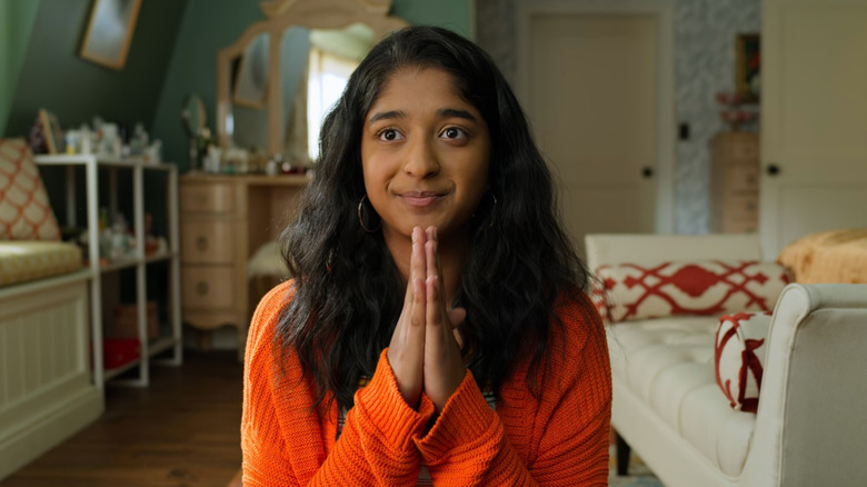 Devi (Maitreyi Ramakrishnan) praying in Never Have I Ever