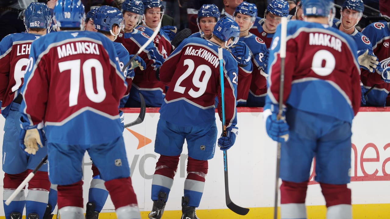 MacKinnon gets 4 points, Avalanche score 8 against Senators in win