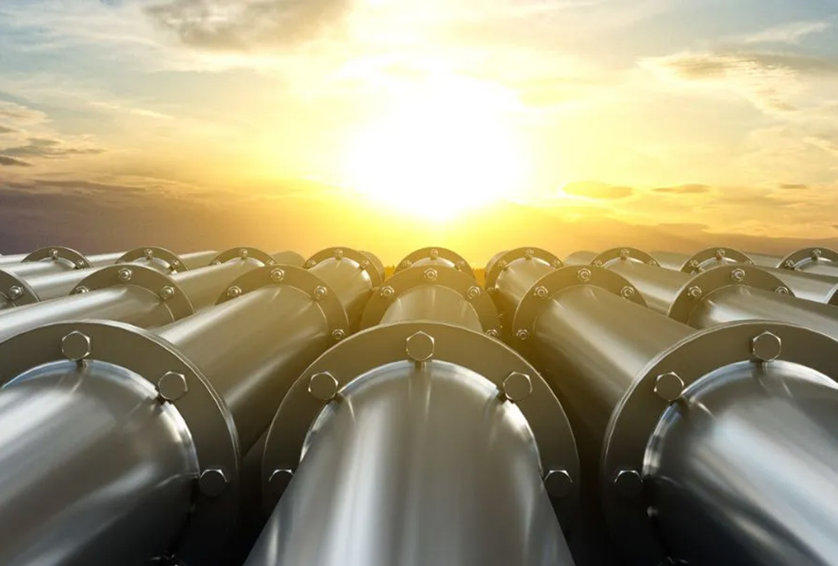 oil pipeline 2101162445 1200x810