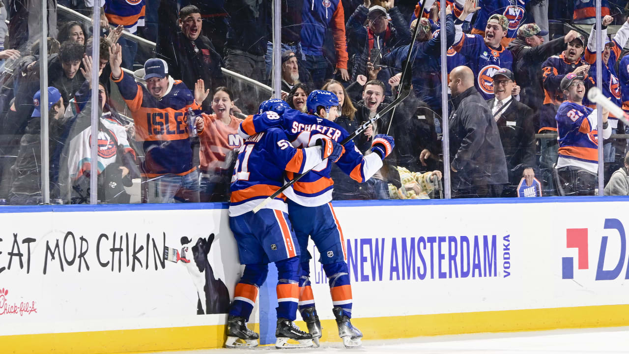 Schaefer pots dazzling duo | NHL.com