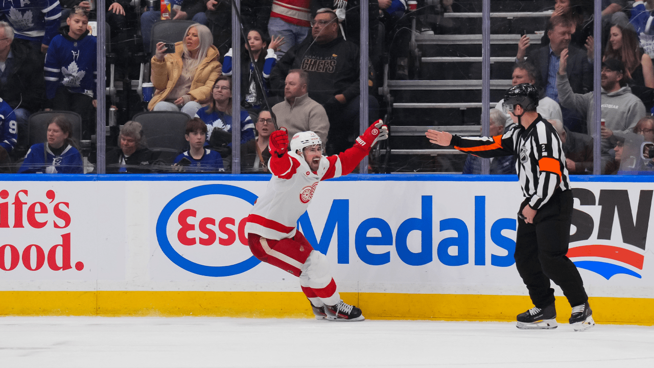 Red Wings top Maple Leafs in OT, get 7th win in 8 games
