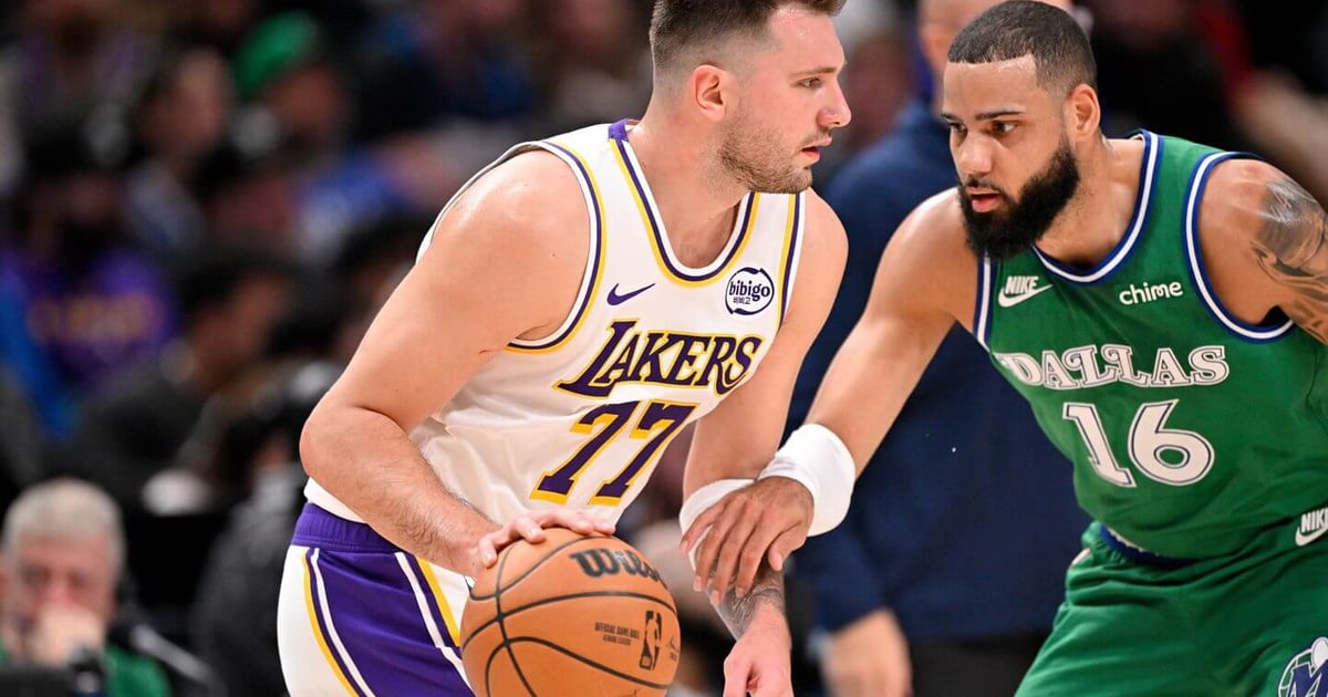 Lakers vs. Mavericks score, live updates: Luka Dončić, Los Angeles leading Dallas at halftime