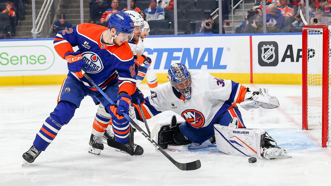 Sorokin makes 35 saves, Islanders shut out Oilers