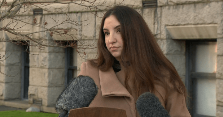 ‘I waited, I trusted’: B.C. woman with terminal cancer says health-care system needs help