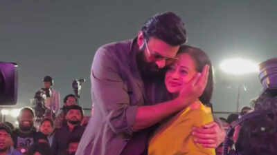 Zarina Wahab opens up about choosing Telugu films over Bollywood while promoting Prabhas-starrer The Raja Saab, 'Hindi films main family mar gayi hai'