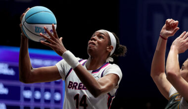 Seattle Storm Dominique Malonga dunk Unrivaled...