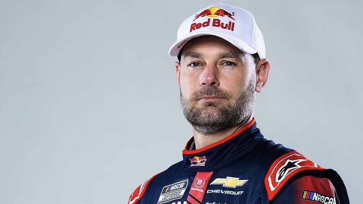 Shane van Gisbergen reacts to new 2026 NASCAR Chase finals format