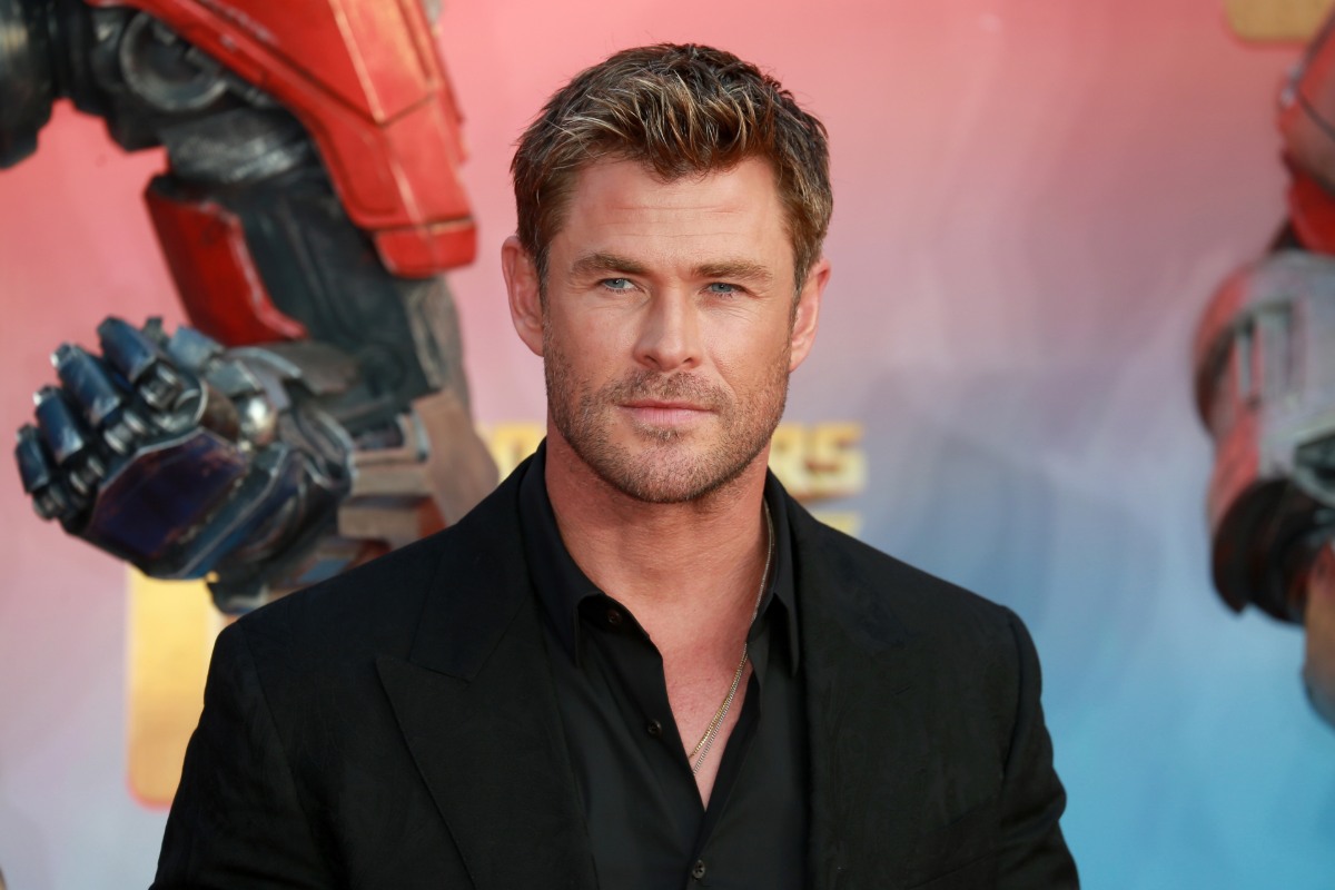 "We Always End Up in Tears": Chris Hemsworth Reveals the Cult Film He Watches with His Family and That Must Be Seen at Least Once