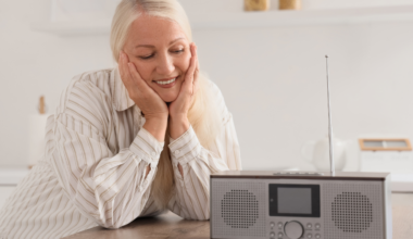 8 songs from the 70s that still make boomers pull over to listen properly, younger people will never understand why – VegOut