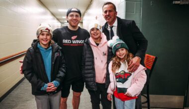 Modano introduces kids to Kane as forward chases U.S. scoring record 