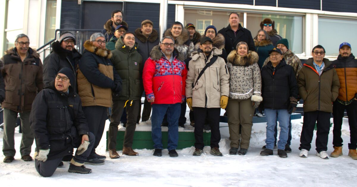 MLAs gather in Iqaluit to hash out mandate before assembly opens