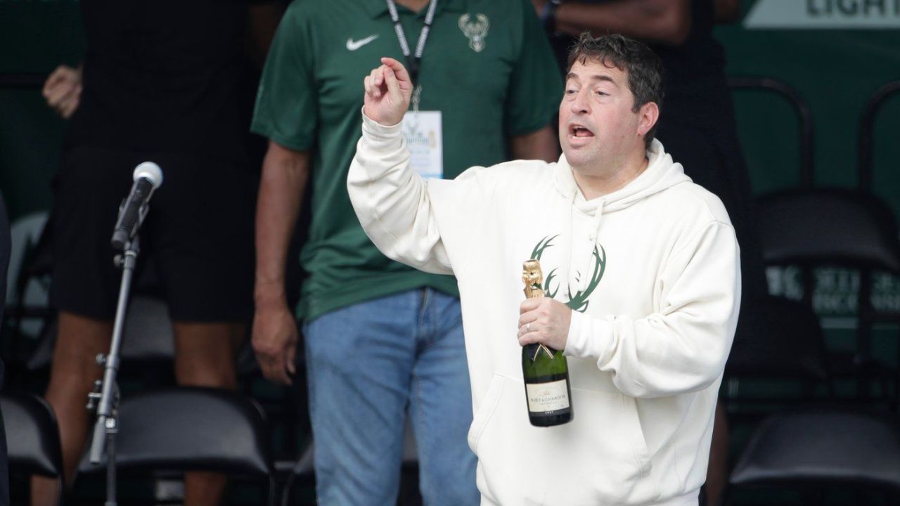 Peter Feigin stepping down as president of Milwaukee Bucks after 12 seasons