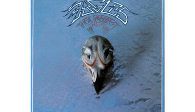 The Eagles' 'Their Greatest Hits 1971-1975' sets record