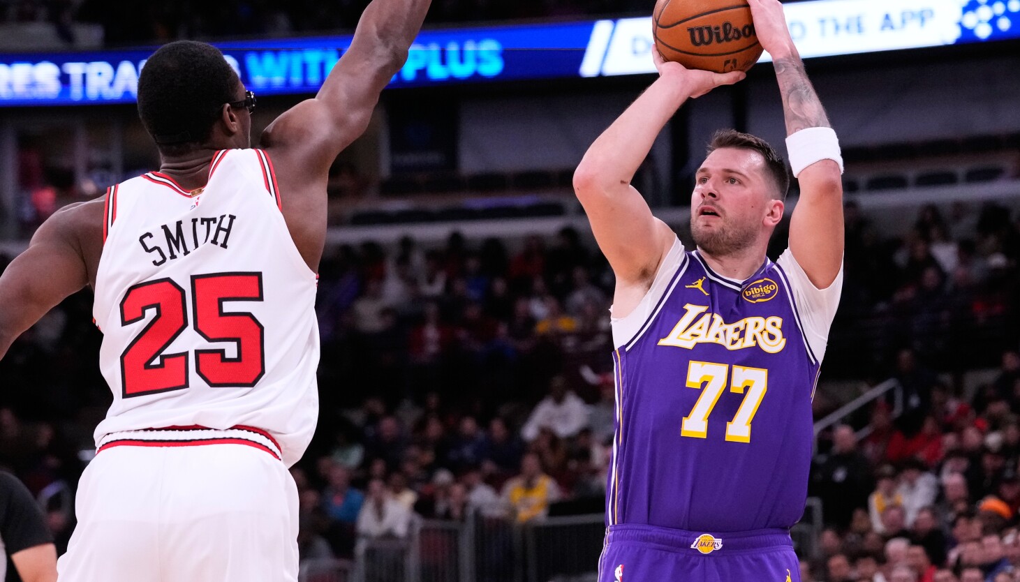 Bulls begin five-game odyssey in seven nights with a loss to the Lakers