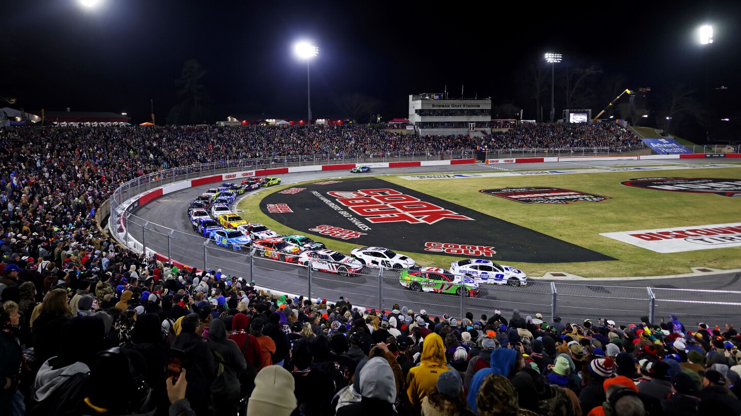 NASCAR moves Clash to Monday at Bowman Gray Stadium because of winter weather