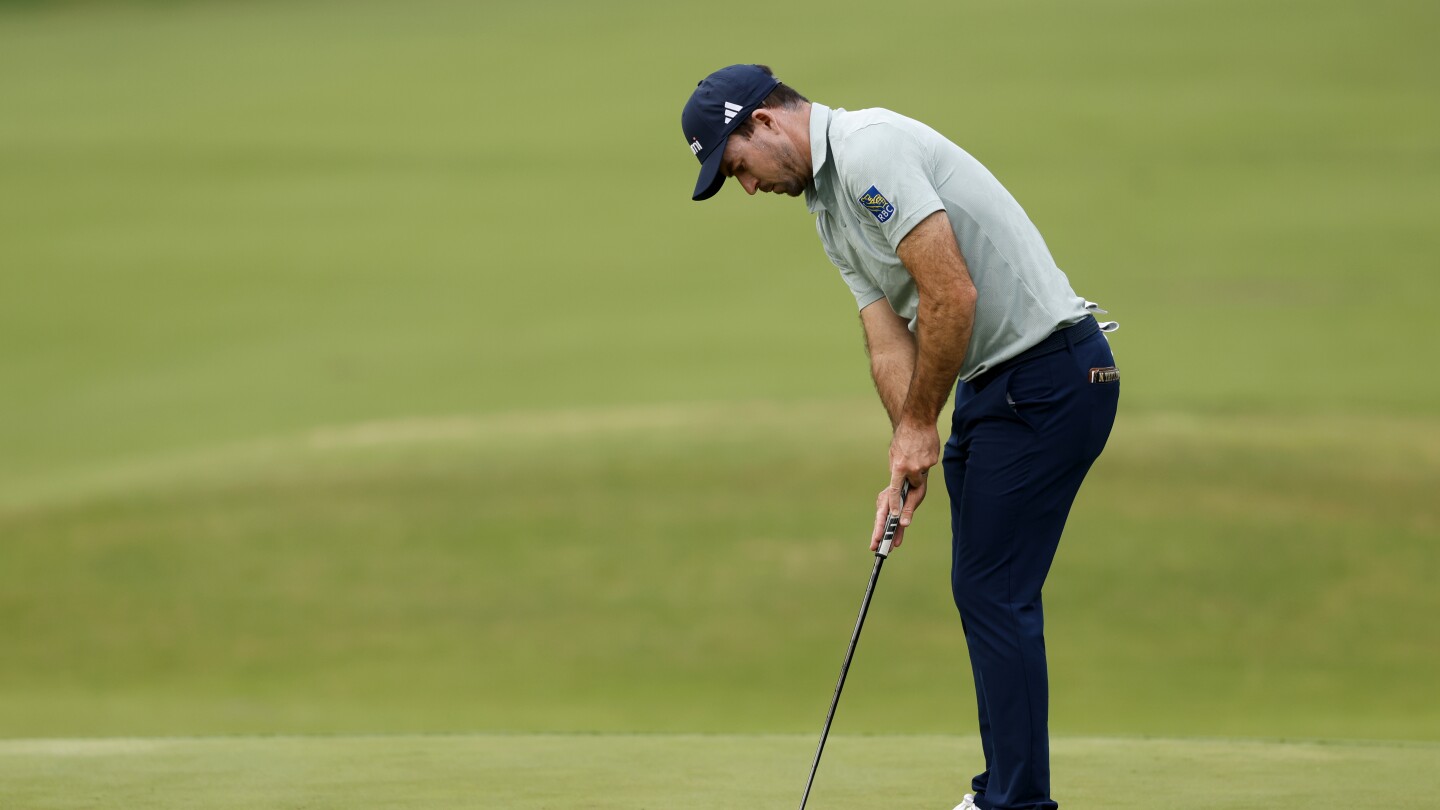 Defending champion Nick Taylor tied for Sony Open first-round lead