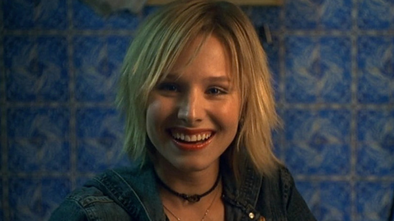 Veronica Mars smiles widely in Veronica Mars