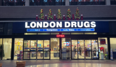 London Drugs in Vancouver’s DTES closes down