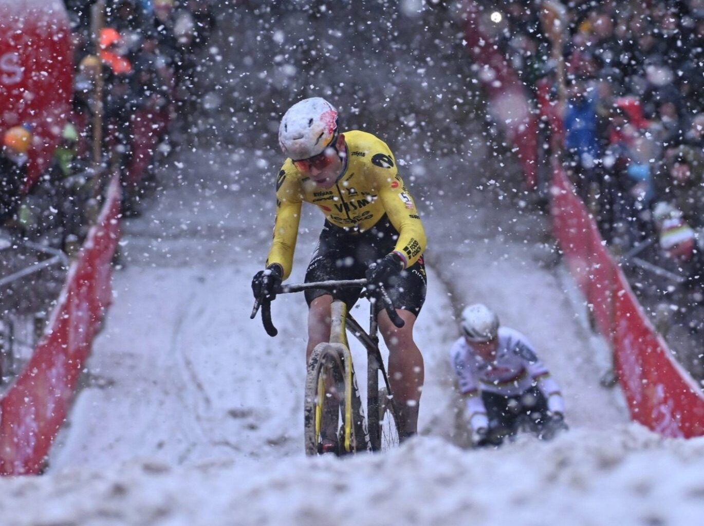 Snowy Mol crash ends season for Wout van Aert