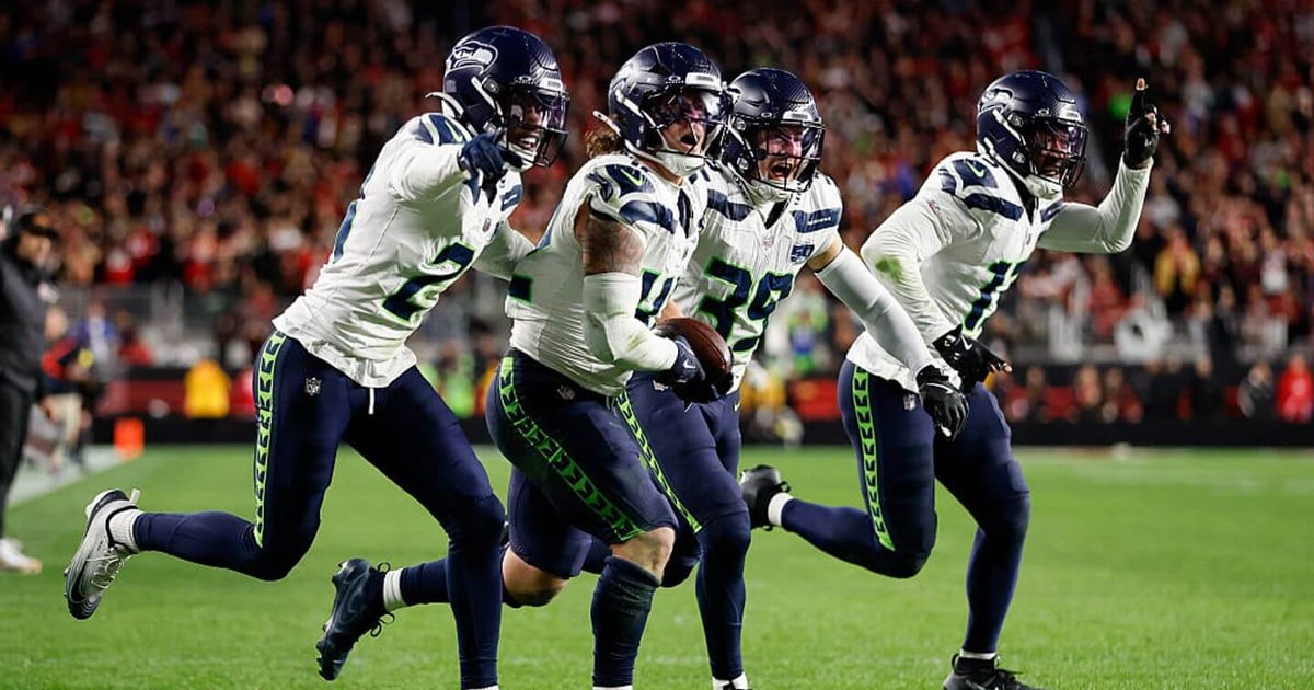 Seahawks secure No. 1 seed with 13-3 win over 49ers in NFC West showdown: Live updates and reaction