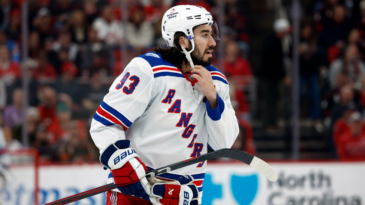 NHL Roundup: Zibanejad's hat trick leads Rangers to victory over Flyers