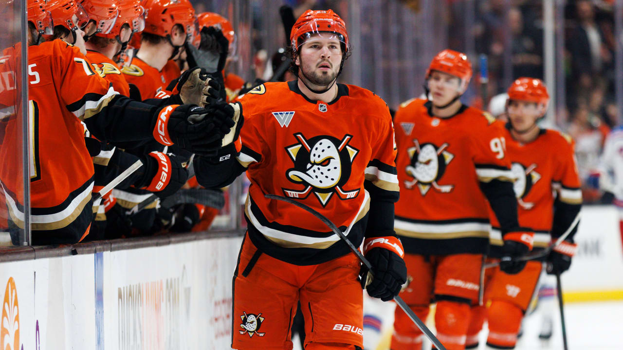 NHL Status Report: McTavish questionable for Ducks against Oilers