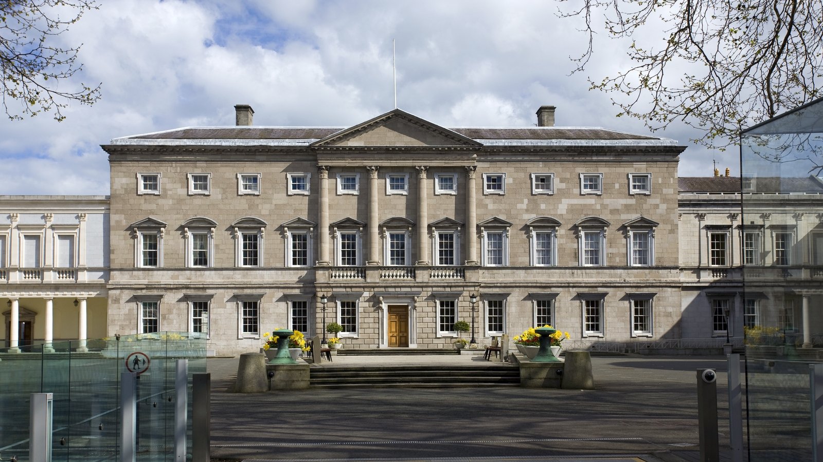 Protest over An Post and eir pensions