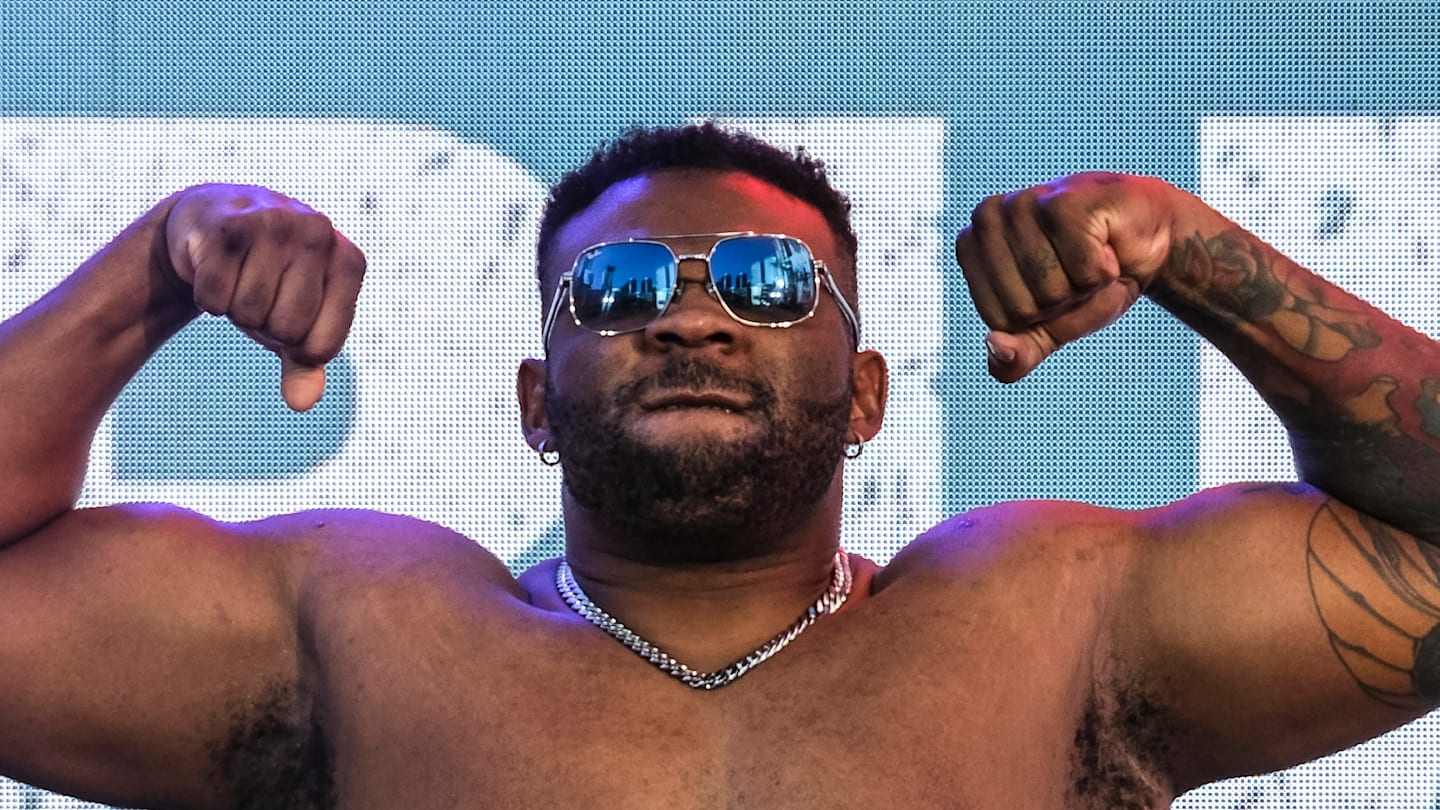 Jarrell Miller Hilariously Breaks Down Moment He Knew His Toupee Was Falling Off