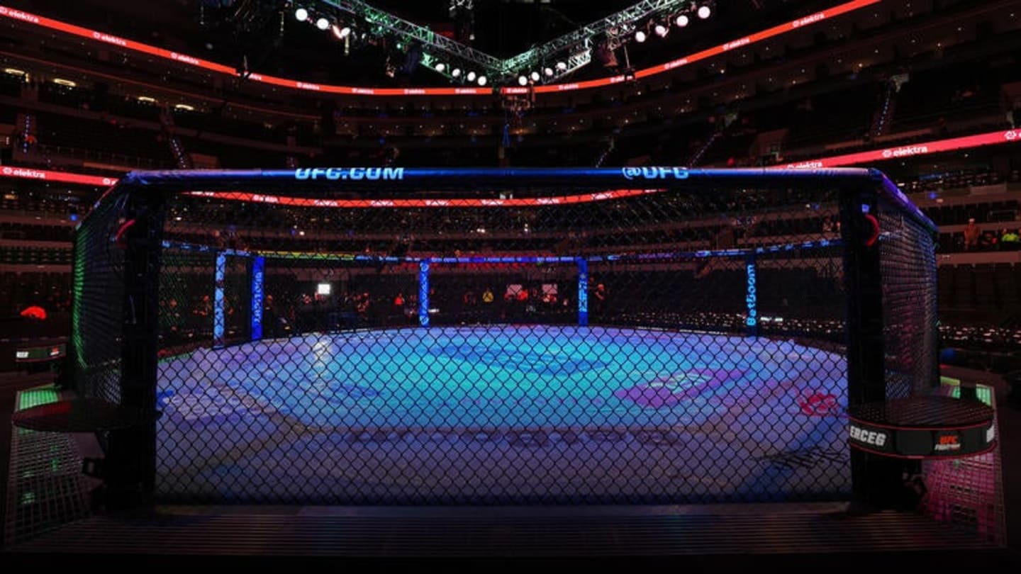 UFC Fighter Reveals Brutal Injury Suffered Just 15 Seconds Into First Career Loss