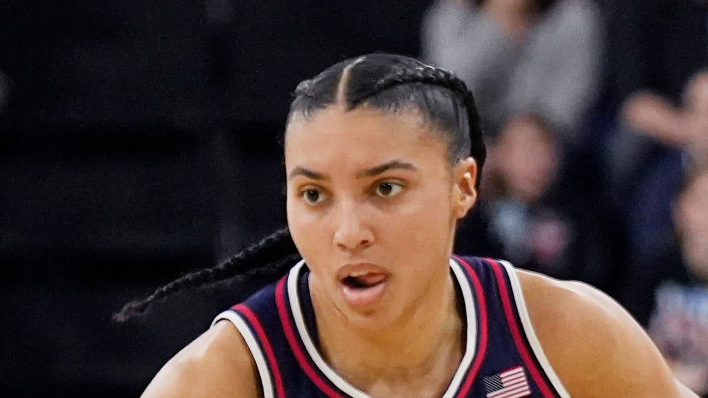 Azzi Fudd Making it Hard For Dallas Wings Not to Take Her No. 1 Overall
