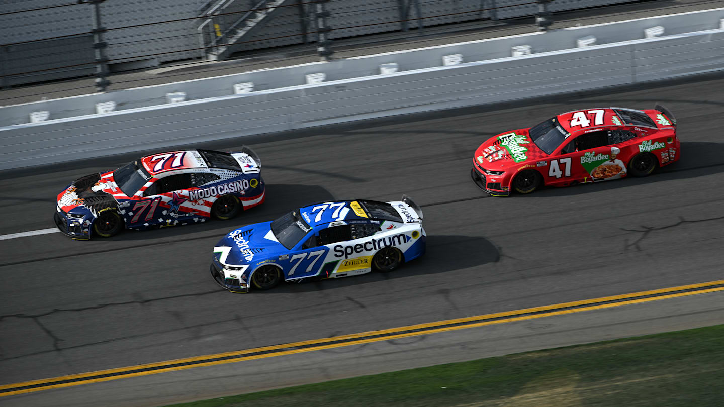 Michael McDowell, Carson Hocevar, Ricky Stenhouse Jr., Daytona 500, Daytona International Speedway, NASCAR