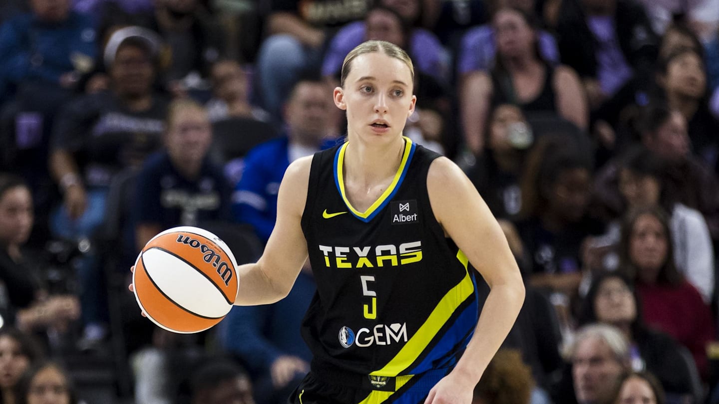 Latest WNBA Mock Draft Has Wings Following Unrivaled Blueprint for Paige Bueckers