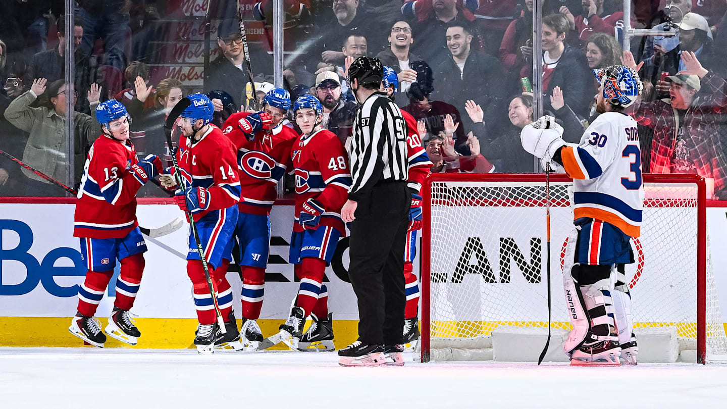 Feb 26, 2026; Montreal, Quebec, CAN; Montreal Canadiens right wing Cole Caufield (13) celebrates his goal against the New York Islanders with teammates during the third period at Bell Centre. Mandatory Credit: David Kirouac-Imagn Images