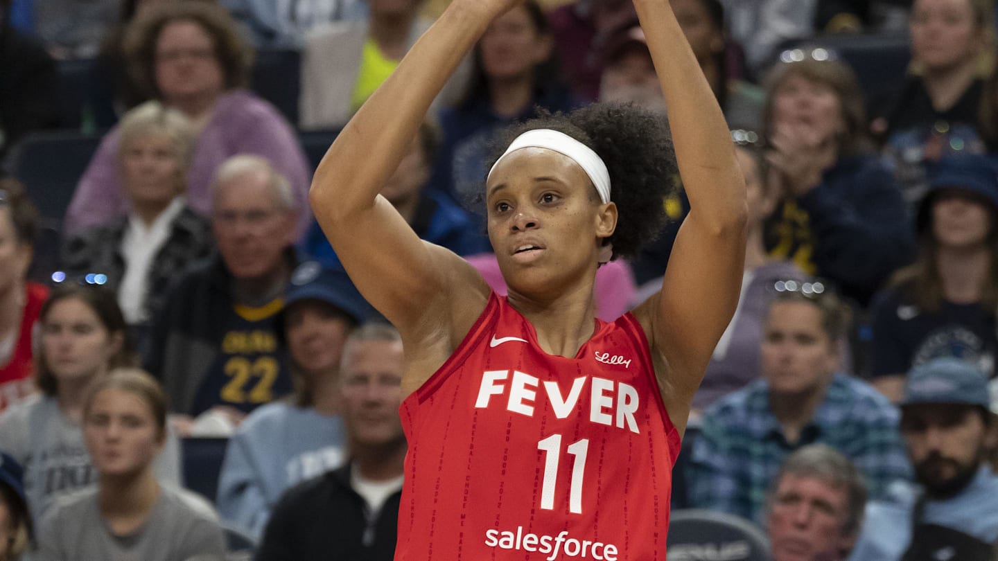 Aug 24, 2025; Minneapolis, Minnesota, USA; Indiana Fever forward Brianna Turner (11) shoots the ball against the Minnesota Lynx in the second half at Target Center. Mandatory Credit: Jesse Johnson-Imagn Images