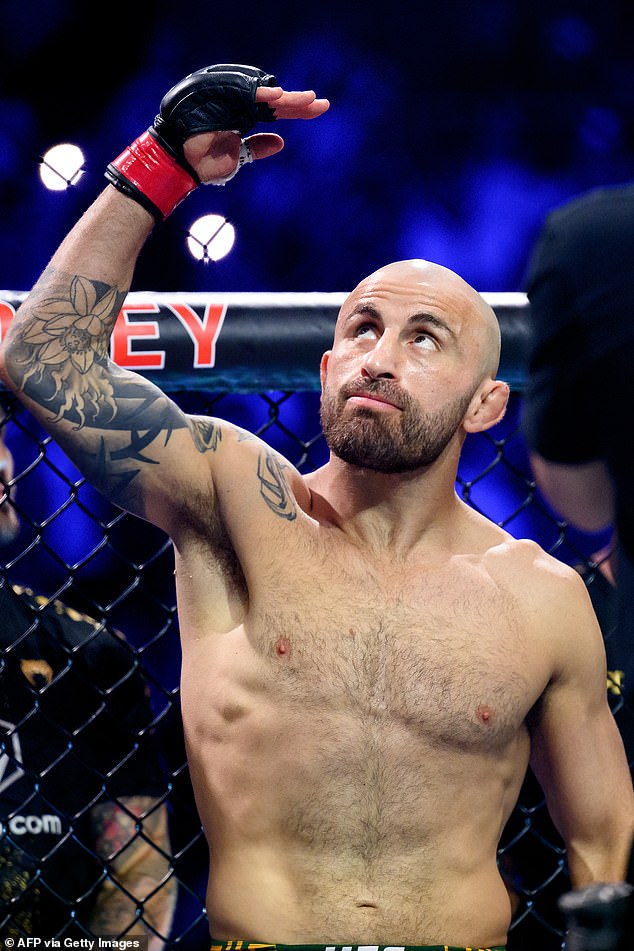 Volkanovski consistently landed right-hand punches to the head, and his left jab also found the target frequently in his first fight in Sydney in over eight years