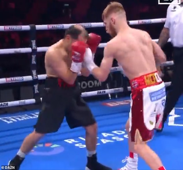 Fans mocked the mismatch between Kiaran MacDonald, right, and veteran Lithuanian fighter Marius Vysniauskas on the weekend