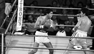 Ruben Castillo (L) throws a punch against Julio Cesar Chavez during the fight at the LA Forum