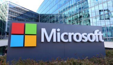 Software stocks are selling off, but this big name may be worth another look, charts show